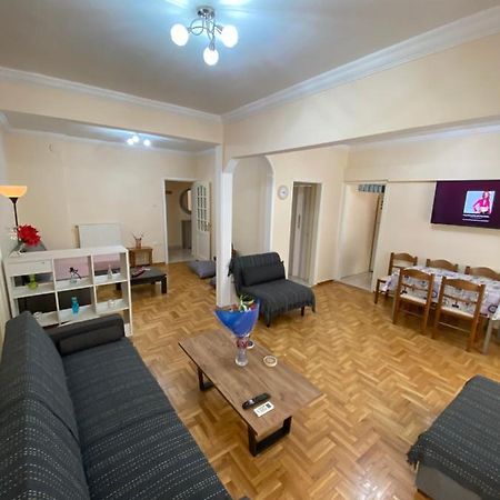 Beautiful Apartment In The Center Of 테살로니키 외부 사진